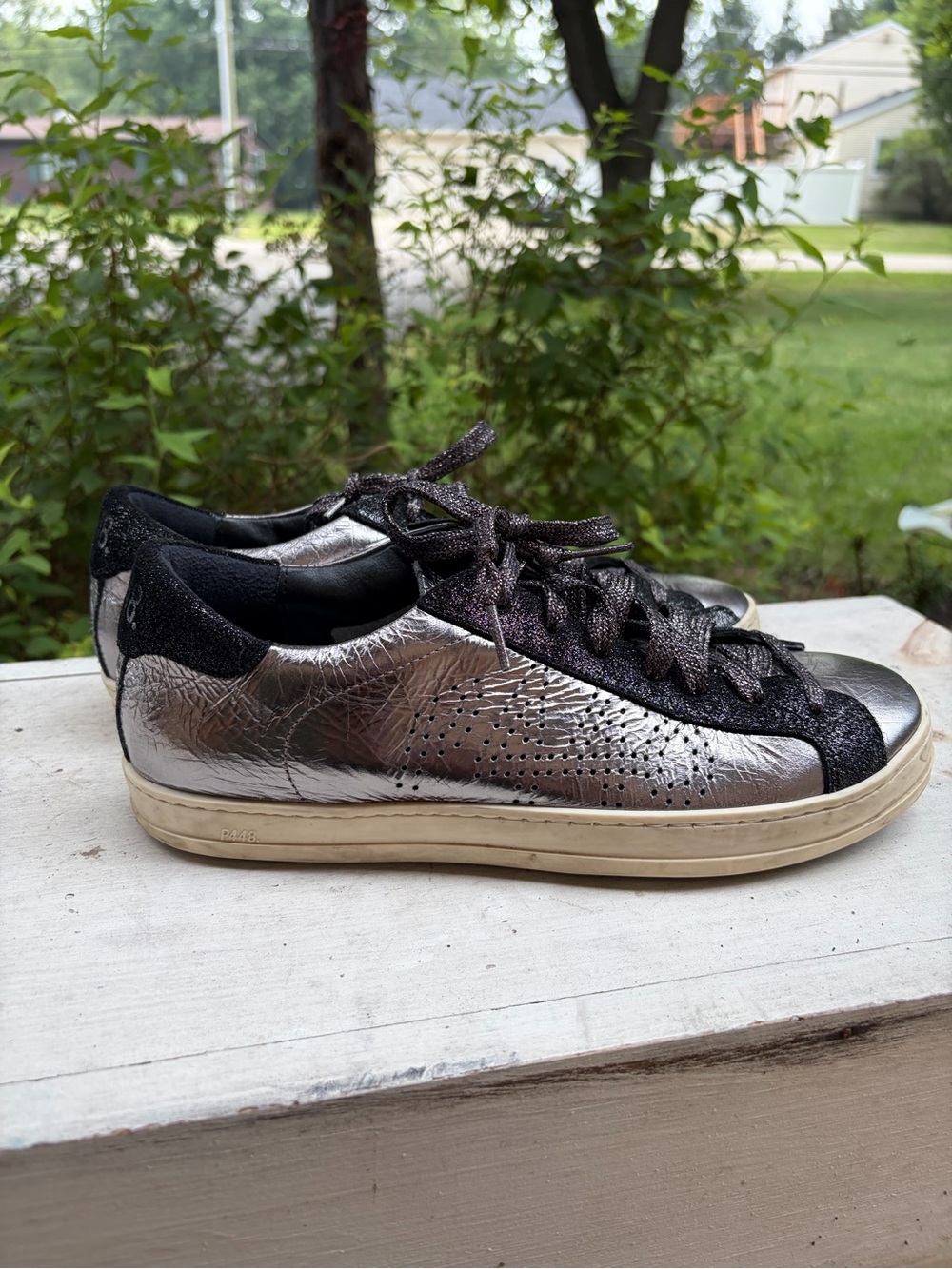 P448 Women’s Metallic Silver & Black Low-Top Sneaker Size 38 - Picture 2 of 10